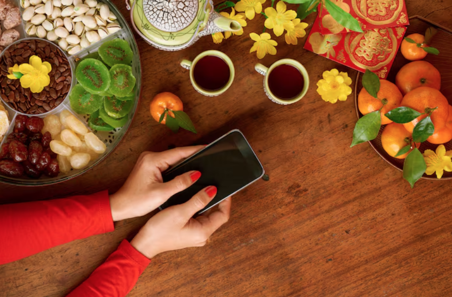 Finding Balance in the Digital Age: Merging Entertainment, Culinary Delights, and Everyday Wellness
