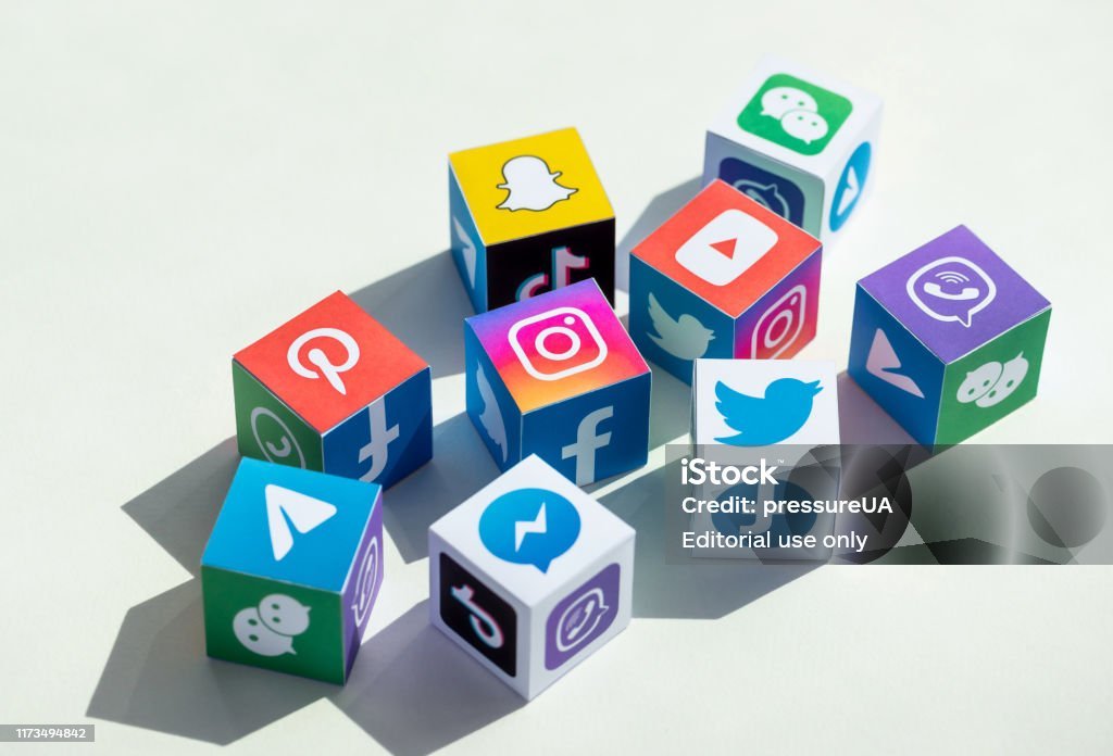 How to Build a Powerful TikTok Brand Identity and Attract Loyal Fans?